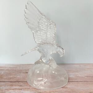 Cristal D'Arques Eagle Catching a Fish Sculpture